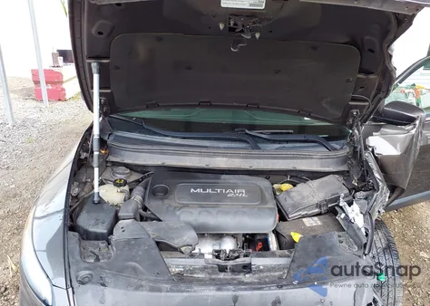 2014 Jeep Cherokee Latitude z USA, uszkodzony, nr VIN 1C4PJMCBXEW152405